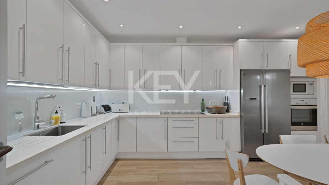 Beachside Villa For Sale Near Puerto Banús With Private Pool And Investment Potential
