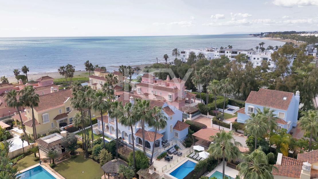 Beachside Villa For Sale Near Puerto Banús With Private Pool And Investment Potential