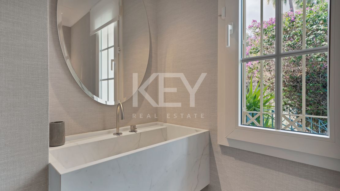 Beachside Villa For Sale Near Puerto Banús With Private Pool And Investment Potential