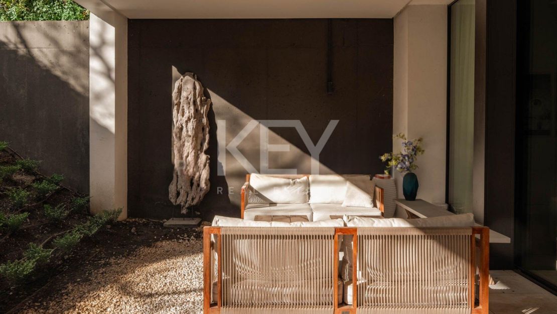 Villa For Sale In La Reserva De Alcuzcuz, Benahavis