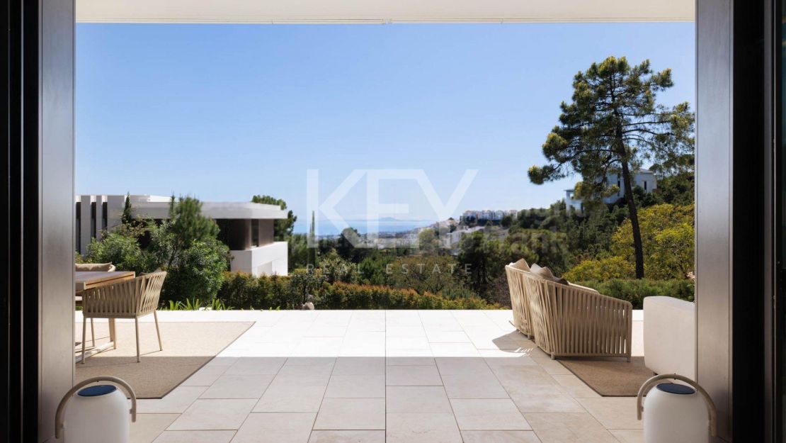Villa For Sale In La Reserva De Alcuzcuz, Benahavis
