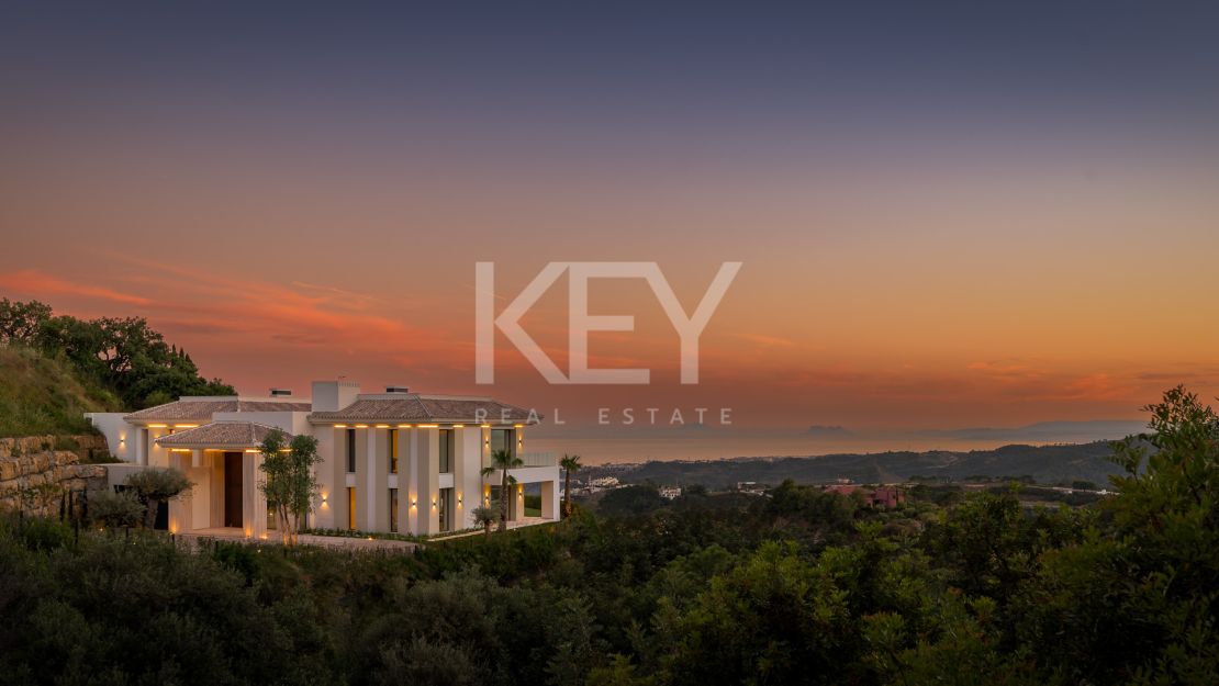 Luxury Villa For Sale In Marbella Club Golf Resort, Benahavís