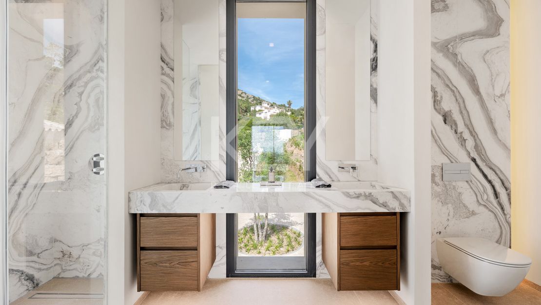 Luxury Villa For Sale In Marbella Club Golf Resort, Benahavís