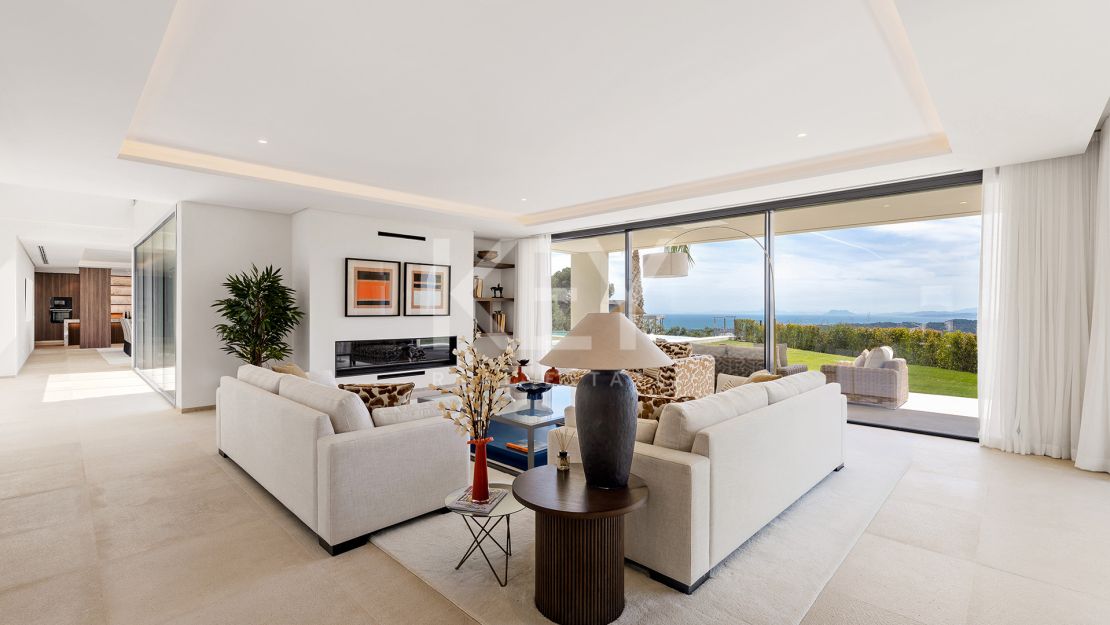 Luxury Villa For Sale In Marbella Club Golf Resort, Benahavís
