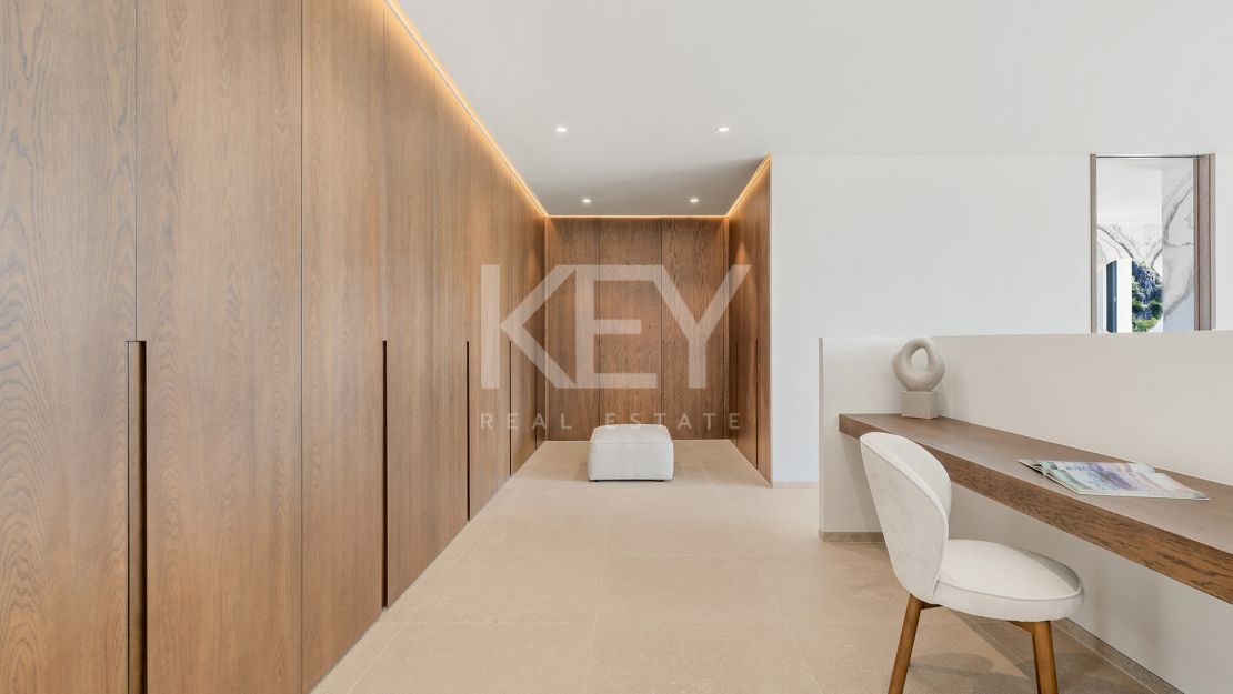 Luxury Villa For Sale In Marbella Club Golf Resort, Benahavís