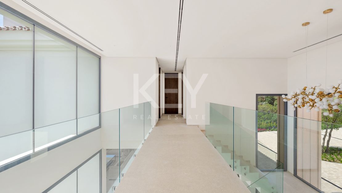 Luxury Villa For Sale In Marbella Club Golf Resort, Benahavís
