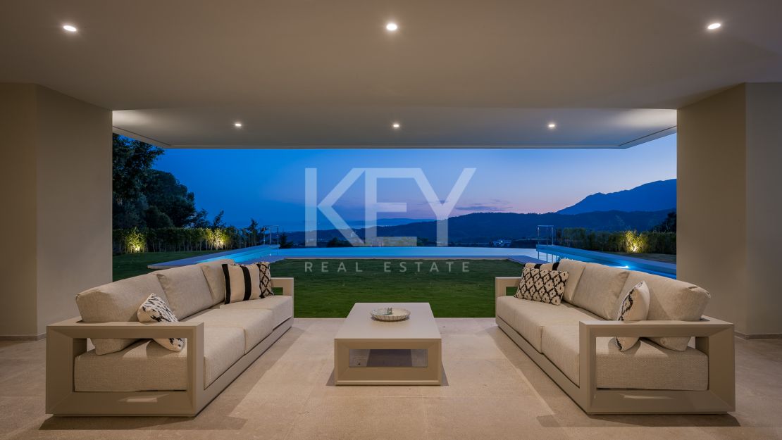 Luxury Villa For Sale In Marbella Club Golf Resort, Benahavís