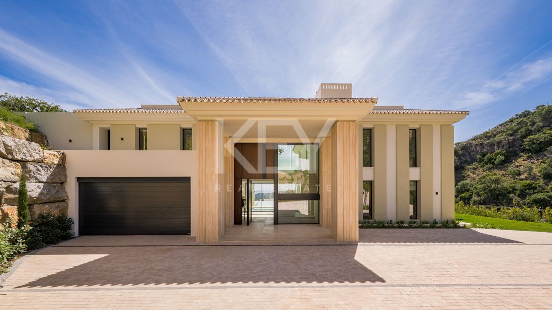 Luxury Villa For Sale In Marbella Club Golf Resort, Benahavís