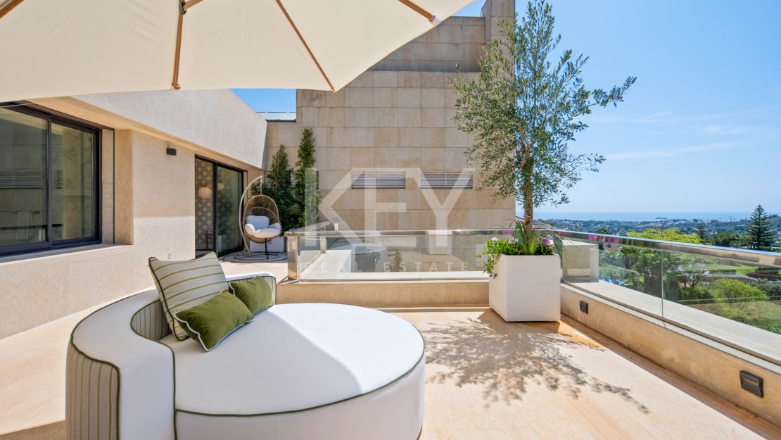 Luxury Duplex Penthouse for Sale in Nueva Andalucía, Marbella