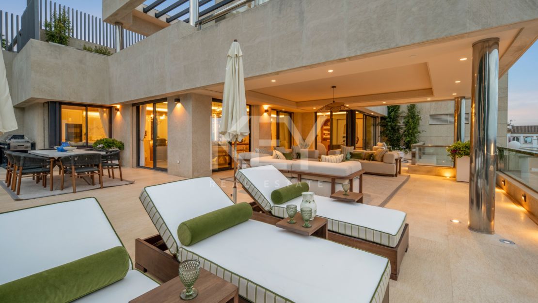 Luxury Duplex Penthouse for Sale in Nueva Andalucía, Marbella