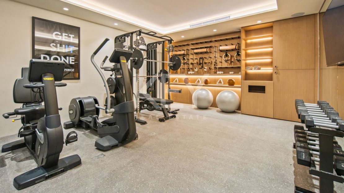 Luxury Duplex Penthouse for Sale in Nueva Andalucía, Marbella