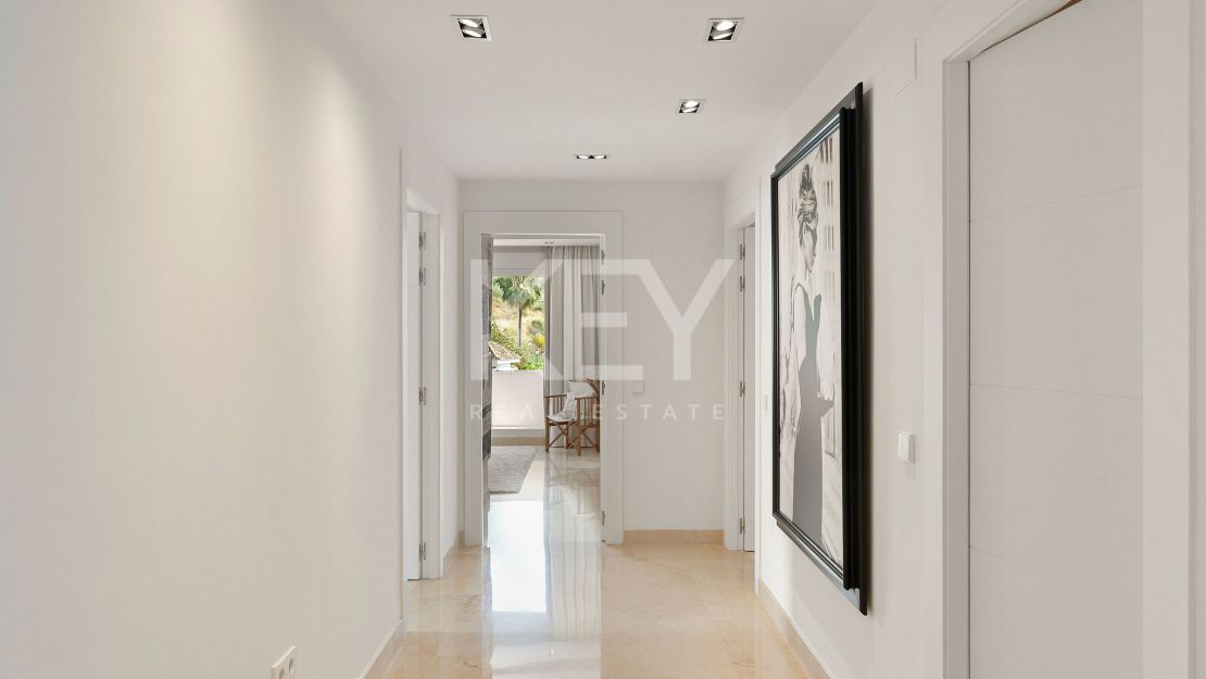 Renovated Luxury Apartment For Sale In Nueva Andalucía, Marbella