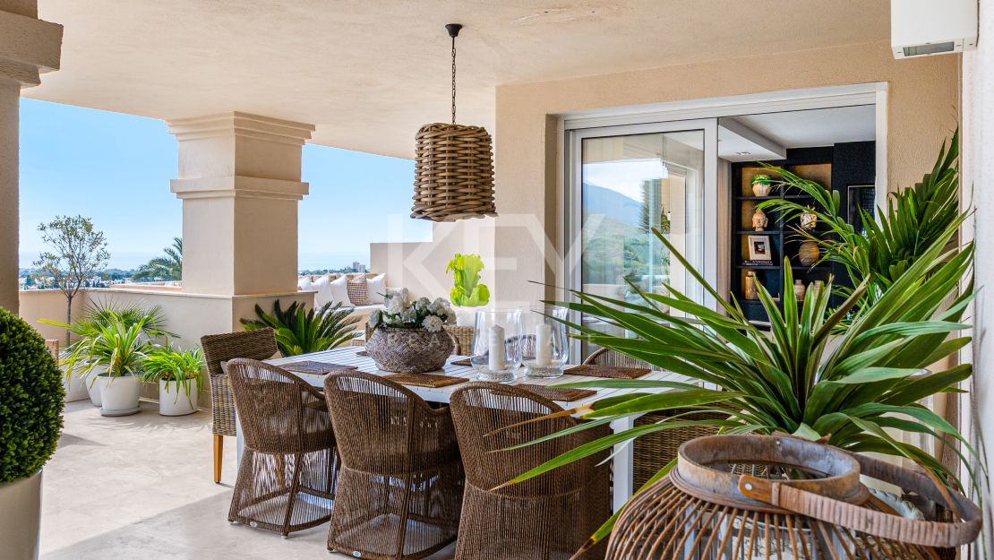 Renovated Luxury Apartment For Sale In Nueva Andalucía, Marbella