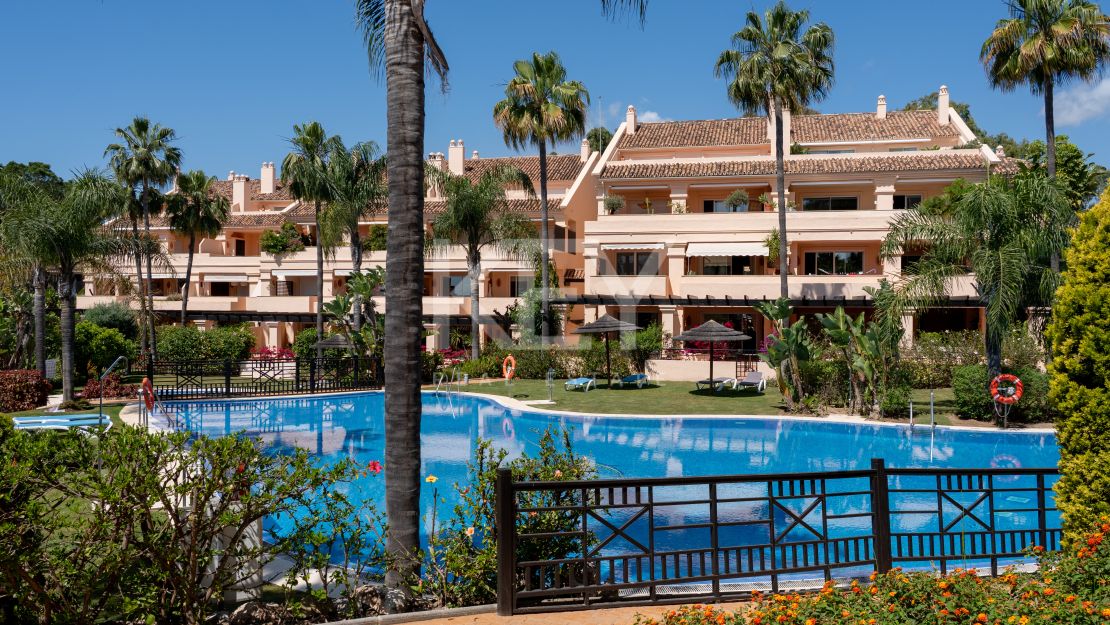 Renovated Luxury Apartment For Sale In Nueva Andalucía, Marbella