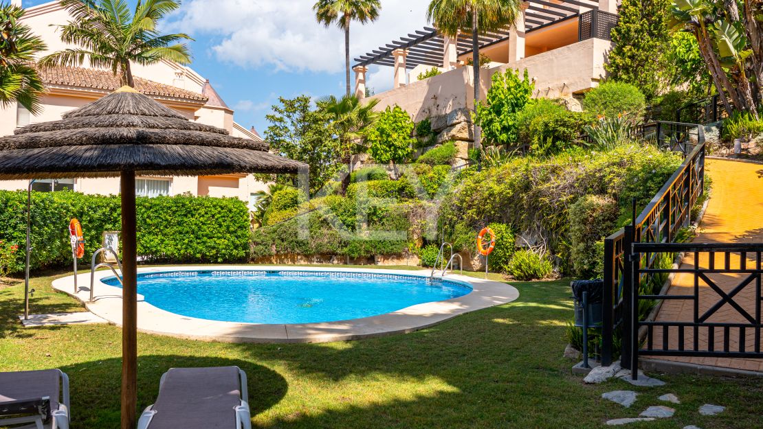 Renovated Luxury Apartment For Sale In Nueva Andalucía, Marbella