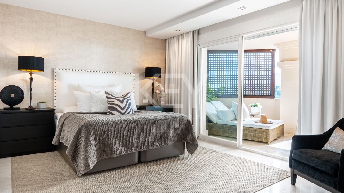 Renovated Luxury Apartment For Sale In Nueva Andalucía, Marbella