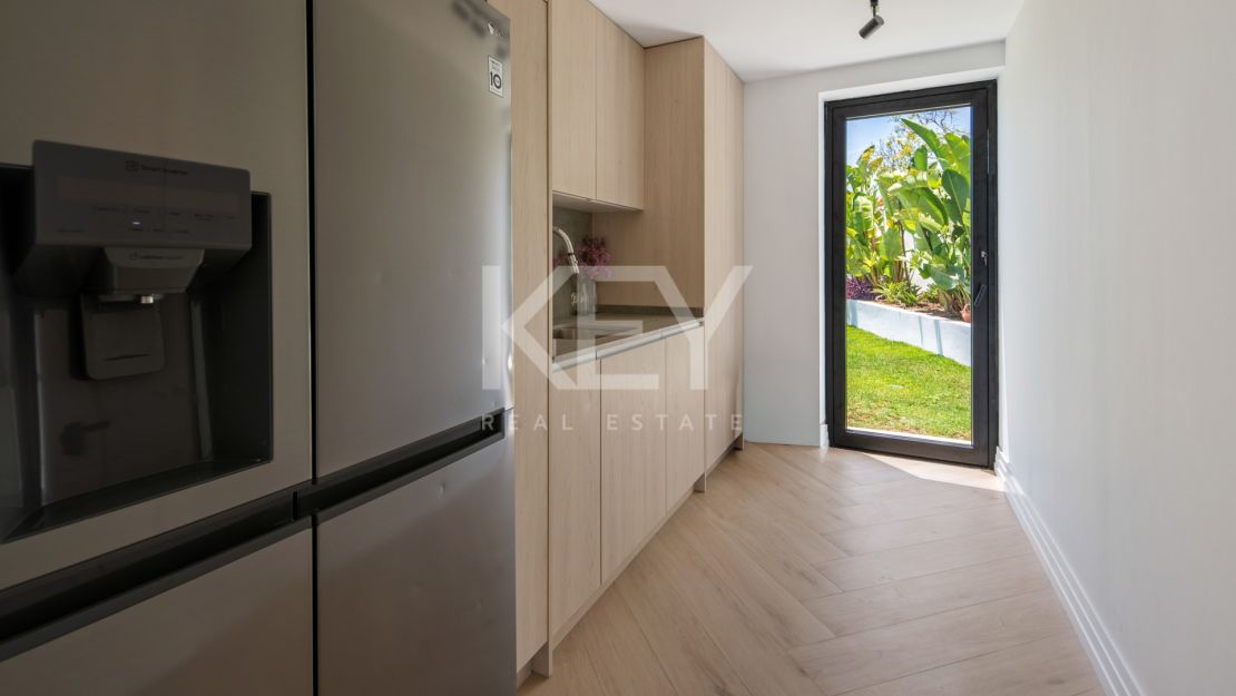 Renovated Luxury Villa for Sale in Bel Air, Estepona with Sea Views, Pool and Spa