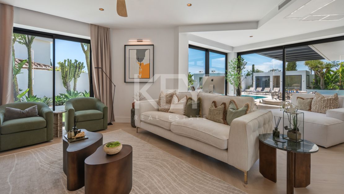 Renovated Luxury Villa for Sale in Bel Air, Estepona with Sea Views, Pool and Spa