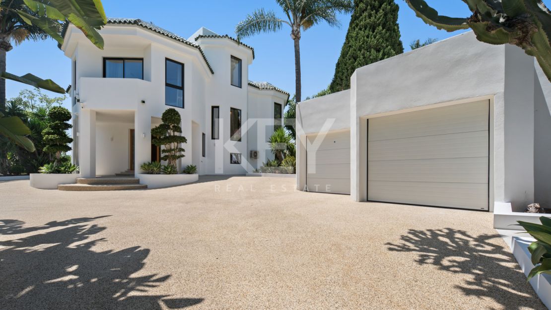 Renovated Luxury Villa for Sale in Bel Air, Estepona with Sea Views, Pool and Spa