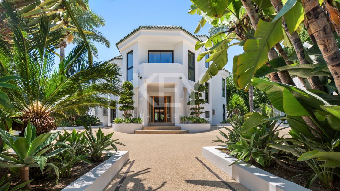 Renovated Luxury Villa for Sale in Bel Air, Estepona with Sea Views, Pool and Spa