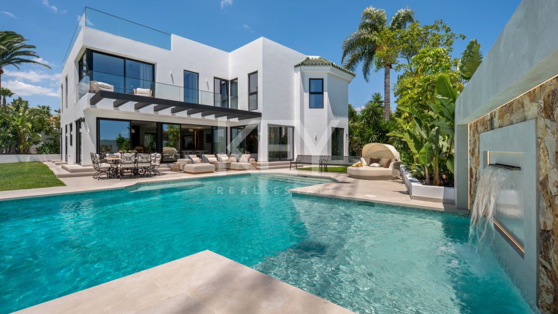 Renovated Luxury Villa for Sale in Bel Air, Estepona with Sea Views, Pool and Spa