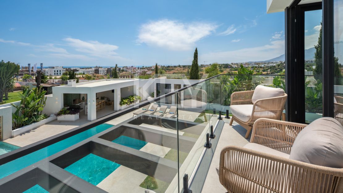 Renovated Luxury Villa for Sale in Bel Air, Estepona with Sea Views, Pool and Spa