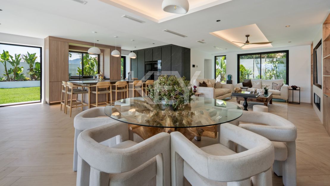 Renovated Luxury Villa for Sale in Bel Air, Estepona with Sea Views, Pool and Spa