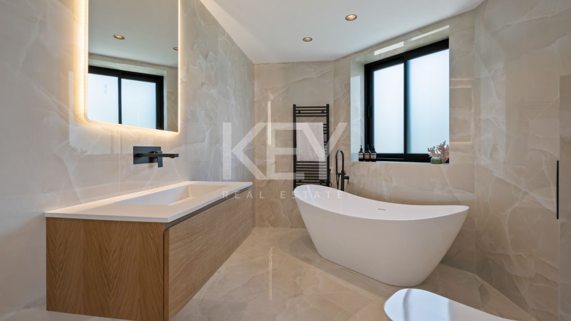 Renovated Luxury Villa for Sale in Bel Air, Estepona with Sea Views, Pool and Spa