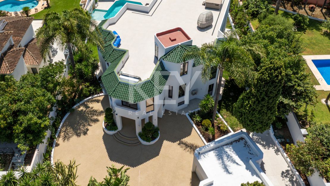 Renovated Luxury Villa for Sale in Bel Air, Estepona with Sea Views, Pool and Spa