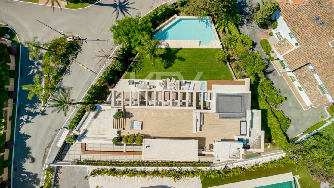 Brand-New Contemporary Villa for Sale in Los Monteros Playa, Marbella – Walking Distance to the Beach