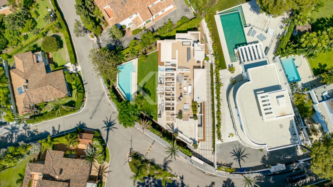 Brand-New Contemporary Villa for Sale in Los Monteros Playa, Marbella – Walking Distance to the Beach