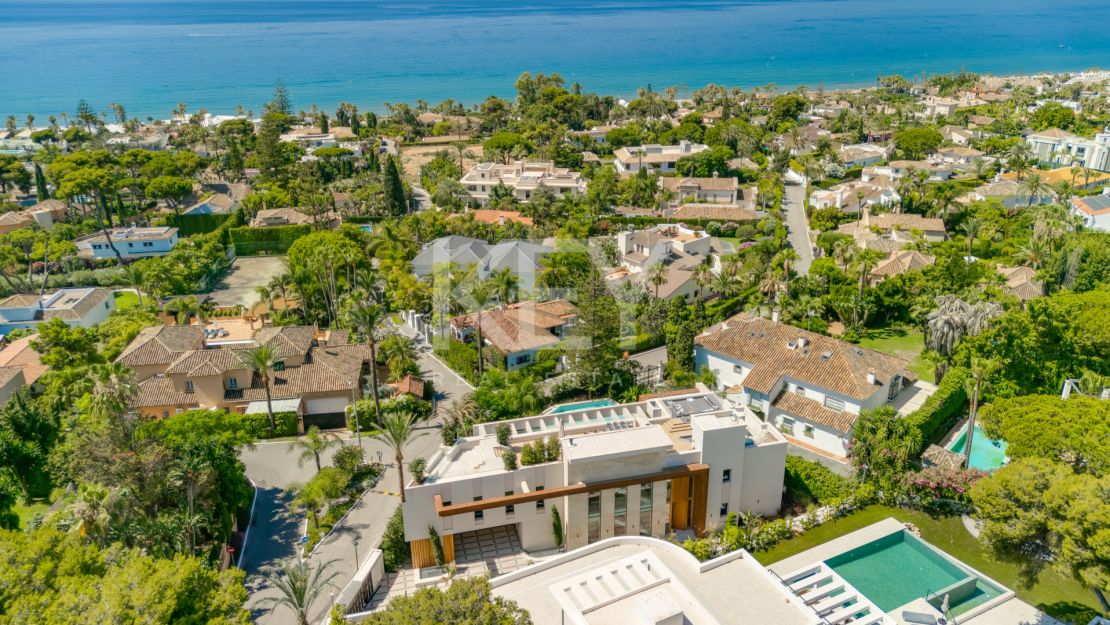 Brand-New Contemporary Villa for Sale in Los Monteros Playa, Marbella – Walking Distance to the Beach