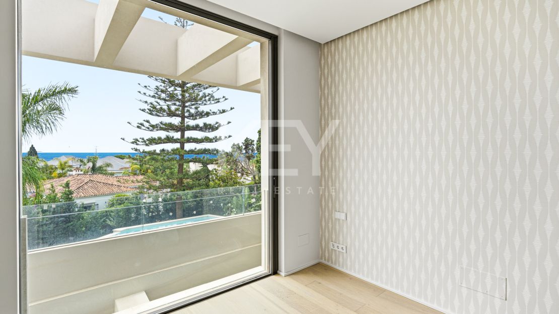 Brand-New Contemporary Villa for Sale in Los Monteros Playa, Marbella – Walking Distance to the Beach