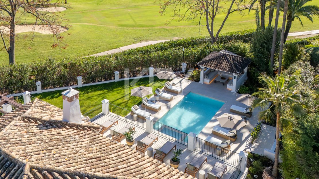 Villa De Lujo En Primera Línea De Golf En Venta En La Cerquilla, Nueva Andalucía, Marbella