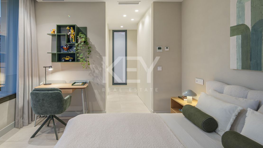 Contemporary Luxury Villa for Sale in El Campanario, Estepona
