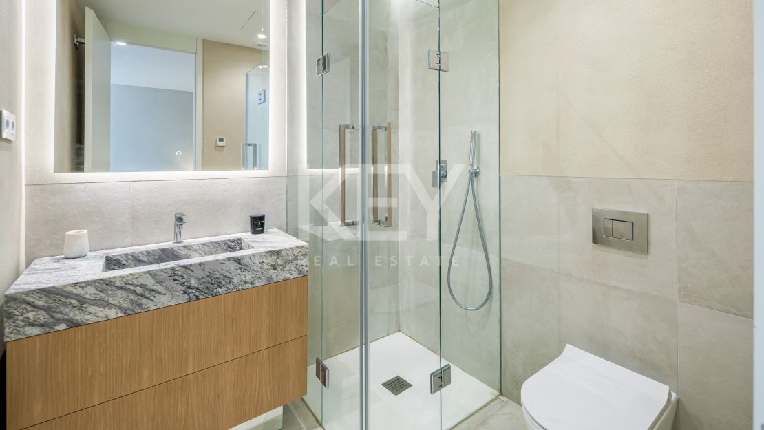 Contemporary Luxury Villa for Sale in El Campanario, Estepona