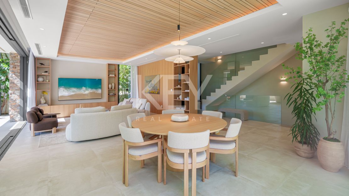Contemporary Luxury Villa for Sale in El Campanario, Estepona