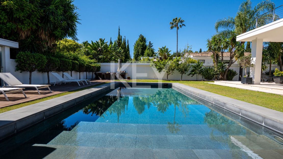 Luxury Family Villa for Sale in Nueva Andalucía, Marbella
