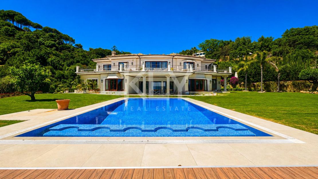 Elegant Sea View Villa for Sale in La Zagaleta, Benahavís