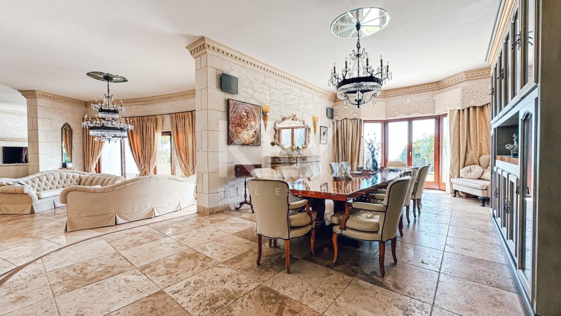 Elegant Sea View Villa for Sale in La Zagaleta, Benahavís