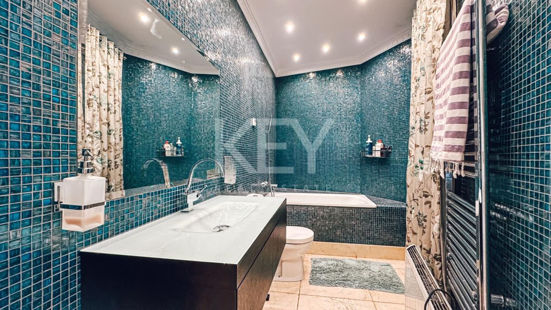 Elegant Sea View Villa for Sale in La Zagaleta, Benahavís
