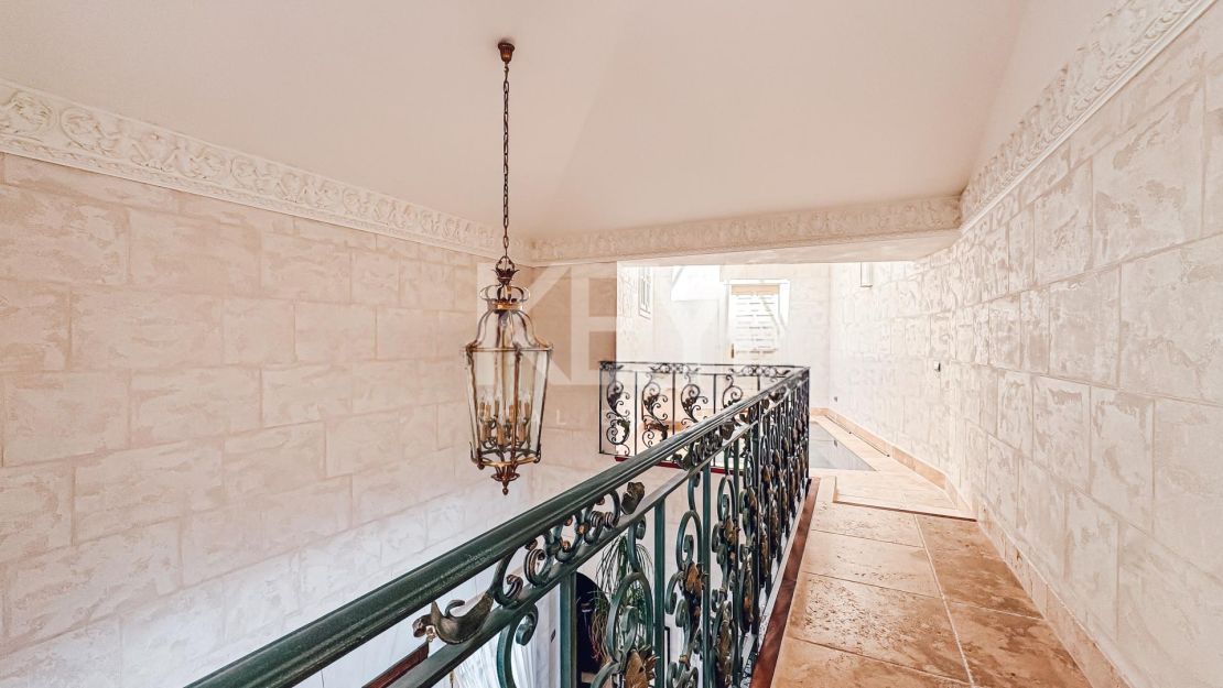 Elegant Sea View Villa for Sale in La Zagaleta, Benahavís