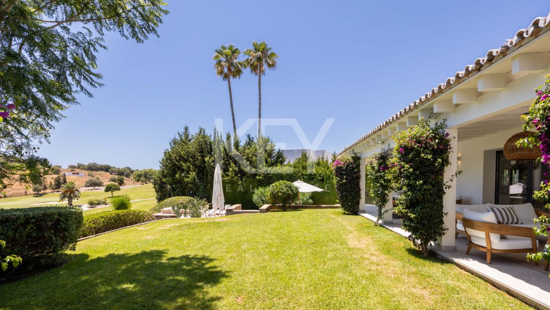 Frontline Golf Villa For Sale In El Paraíso, Benahavís With Heated Saltwater Pool And Tourist Rental Licence