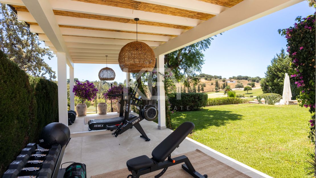 Frontline Golf Villa For Sale In El Paraíso, Benahavís With Heated Saltwater Pool And Tourist Rental Licence