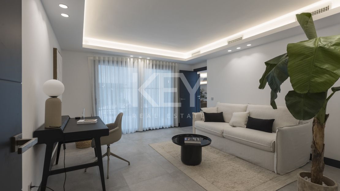 Elegant Single-Level Luxury Villa for Sale in El Real, East Marbella