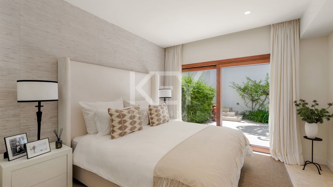 Luxury Villa for Sale in Las Brisas, Nueva Andalucía, Marbella