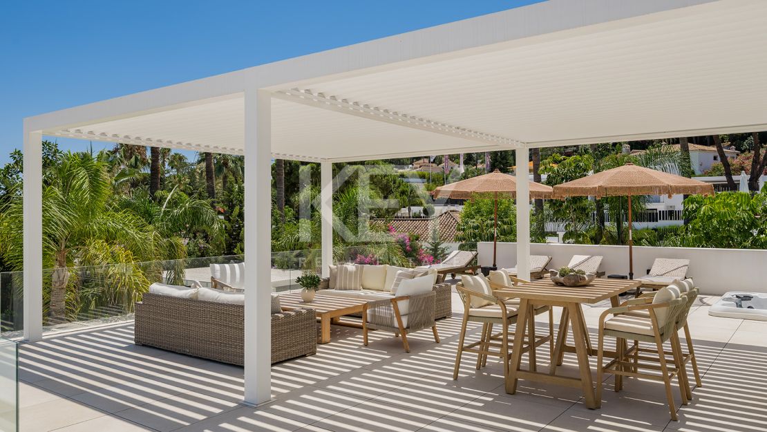Luxury Villa for Sale in Las Brisas, Nueva Andalucía, Marbella