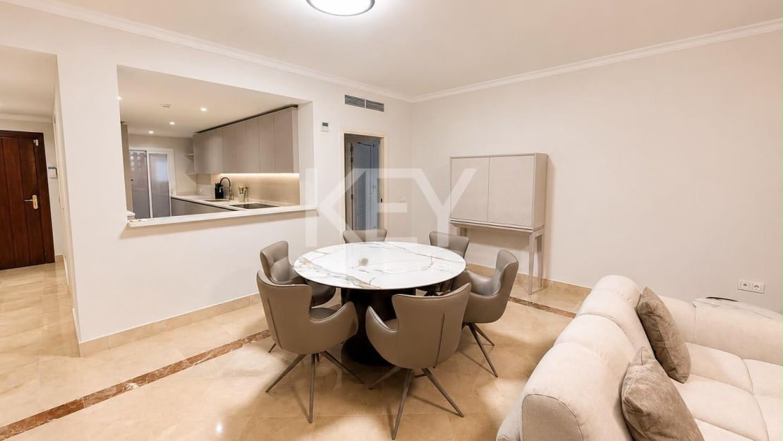 Precioso Apartamento Reformado en Planta Baja de Tres Dormitorios en Alquiler de Larga Temporada en Bahía de Alcántara, Marbella