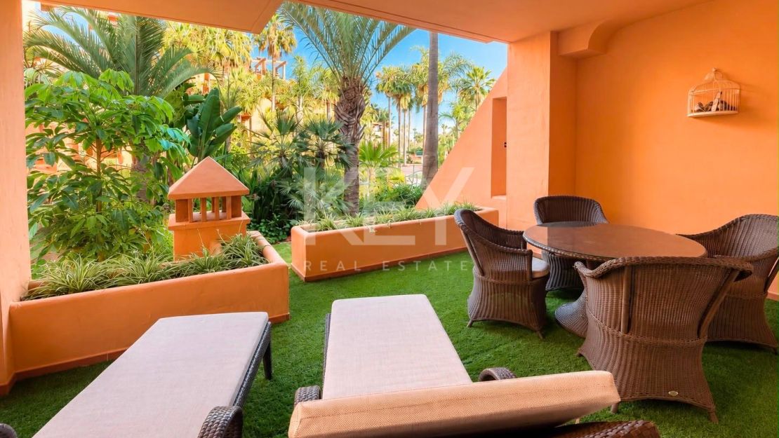 Precioso Apartamento Reformado en Planta Baja de Tres Dormitorios en Alquiler de Larga Temporada en Bahía de Alcántara, Marbella