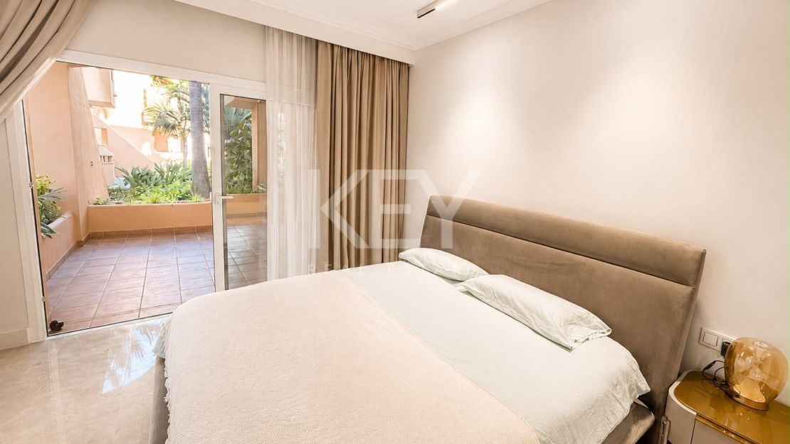 Precioso Apartamento Reformado en Planta Baja de Tres Dormitorios en Alquiler de Larga Temporada en Bahía de Alcántara, Marbella